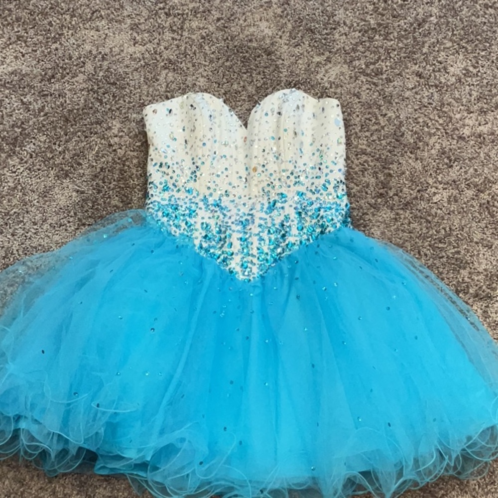 Mori Lee Elegant White and Blue Strapless Dress, Size 8